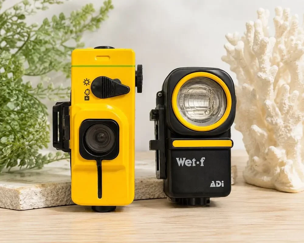 ADI Wet-One 35mm Underwater Film Camera with Underwater Flash Unit | Vintage